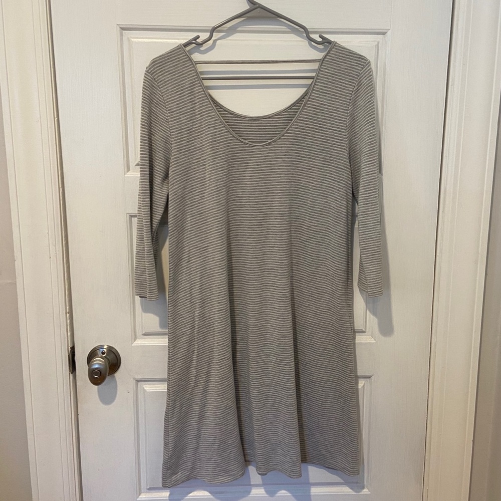 🌻 3 for $20 🌻 - Olive & Oak Striped Dress